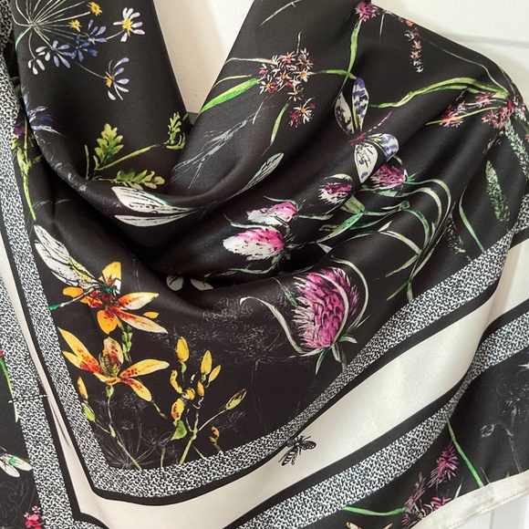 Silk Dragonfly Scarf - Black - NWOT - Picture 8 of 15